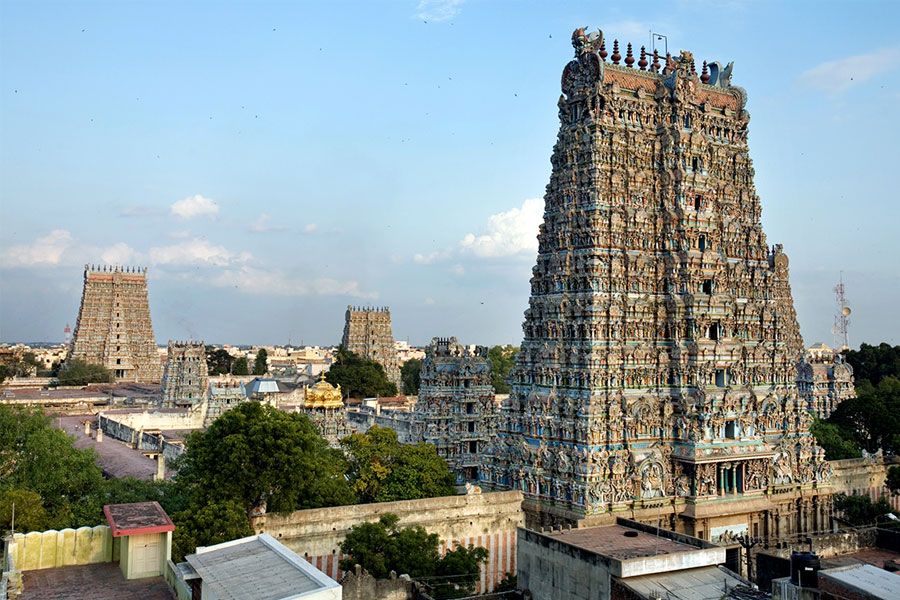 Meenakshi-Temple,-Madurai