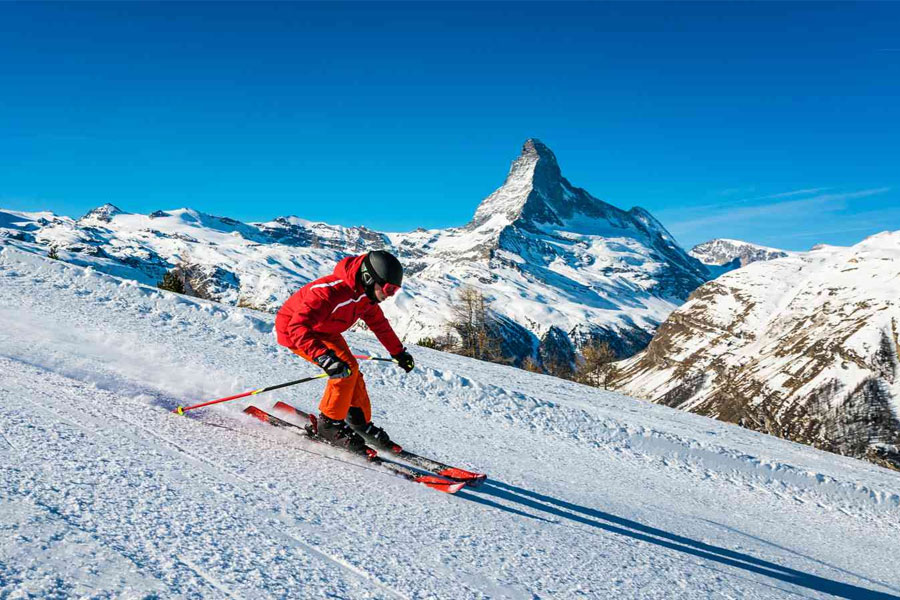 Skiing-in-the-Swiss-Alps