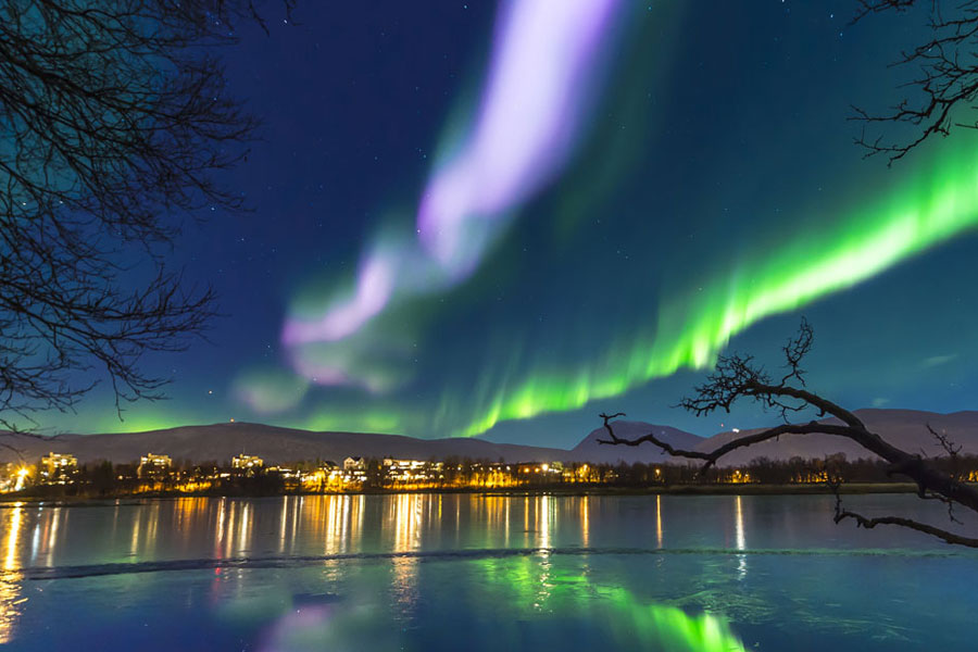 The-Northern-Lights--The-Sky's-Beauty