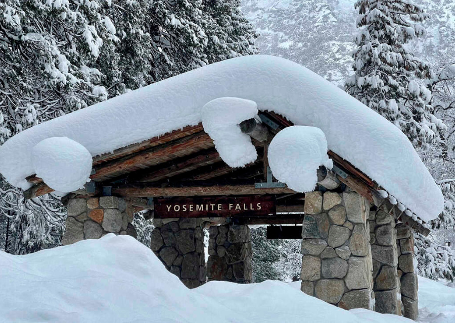 Yosemite park in winter